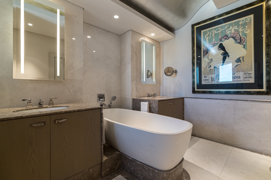 5 Bedroom Property for Sale in Mouille Point Western Cape